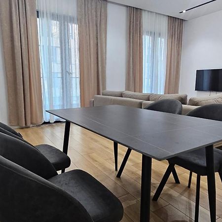 דירות Free Parking Tirana Modern Escape מראה חיצוני תמונה